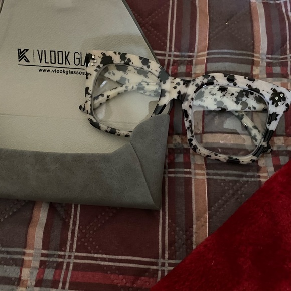 BNWT VLook Glasses.. Non prescription.Sexy! - Picture 1 of 4